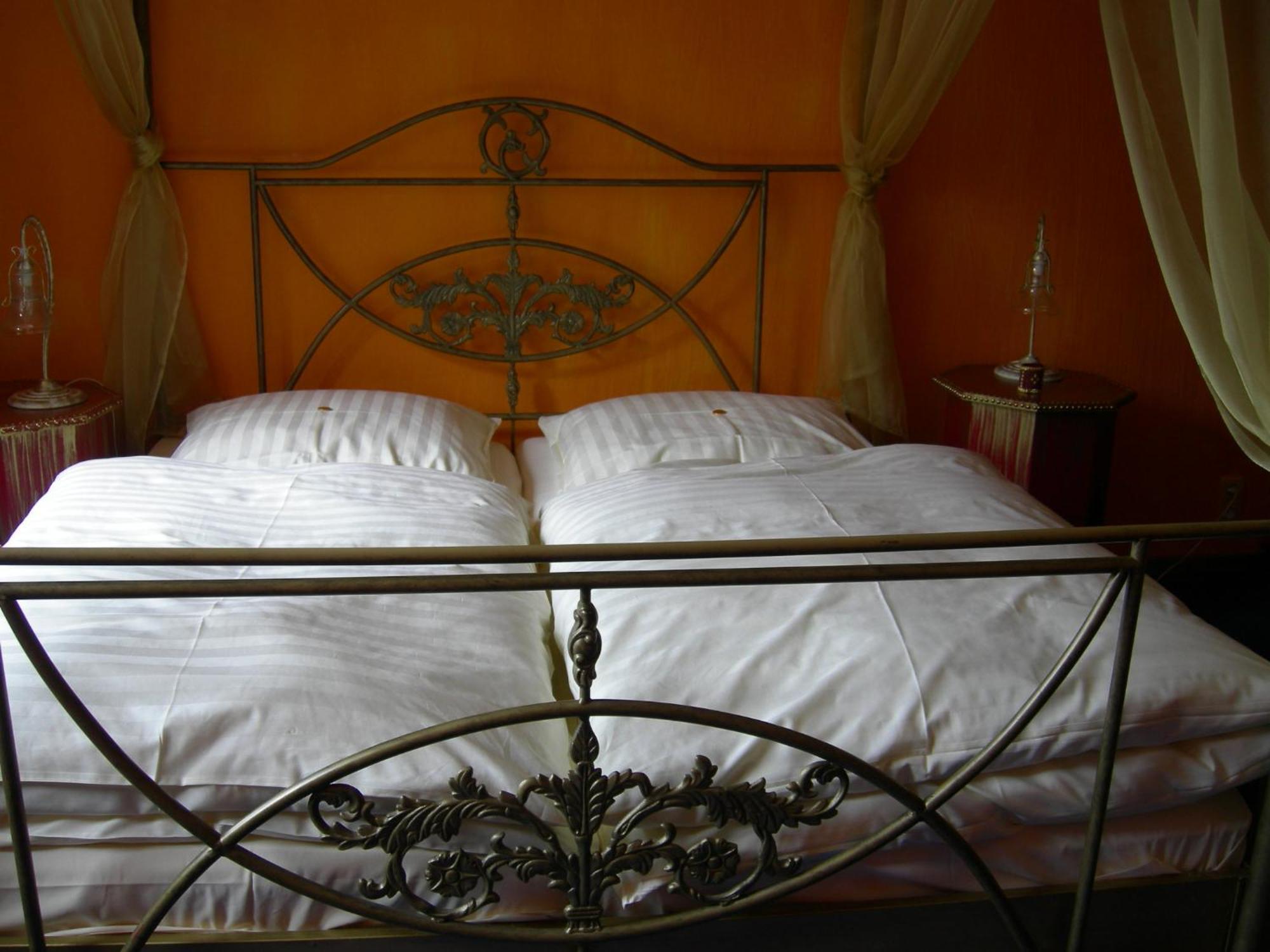 Hotel Goldflair Am Rathaus Korbach Dış mekan fotoğraf